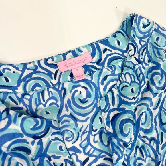 Lilly Pulitzer Amelia Island Tunic Top Womens Blue Small Abstract Split V-neck - Picture 4 of 11